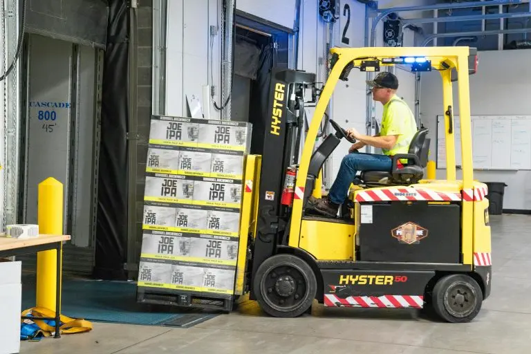Electric Warehouse Lift — forklift rental calgary